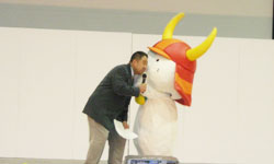 Xe[WɂЂɂ񂪓l!?